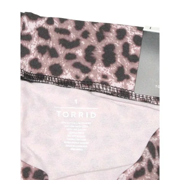 New Torrid Leopard Stars Activewear Bike Stretch Shorts Womens Size 1X - Picture 5 of 7